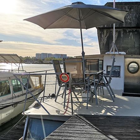 Le Bateau Ivre Hotel Bordéus Exterior foto