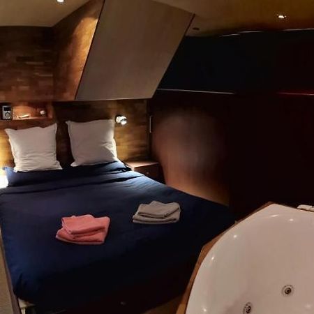 Le Bateau Ivre Hotel Bordéus Exterior foto