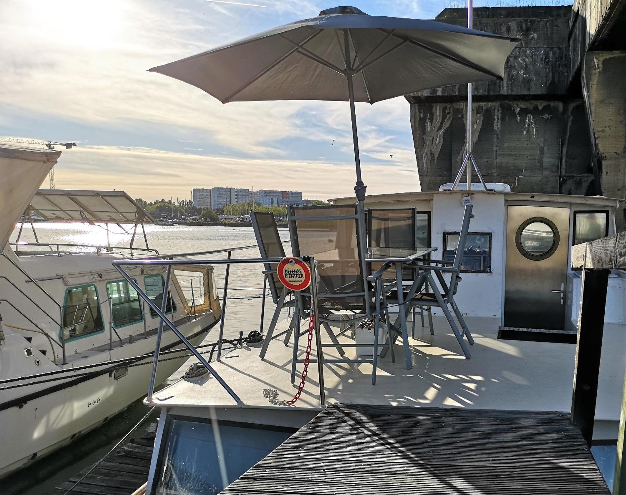 Le Bateau Ivre Hotel Bordéus Exterior foto