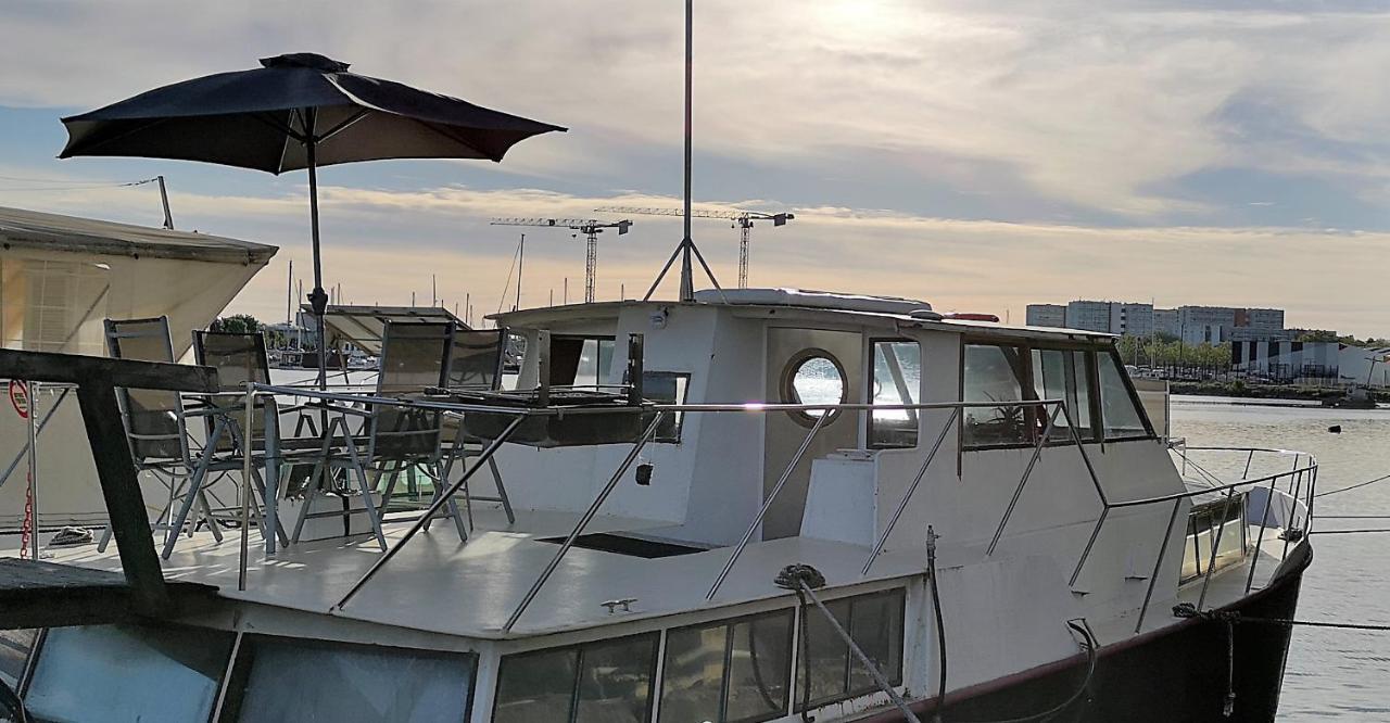 Le Bateau Ivre Hotel Bordéus Exterior foto